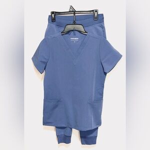 MANDALA Periwinkle Scrub Set: Top (XS) & High Waisted Bottoms (XSP)